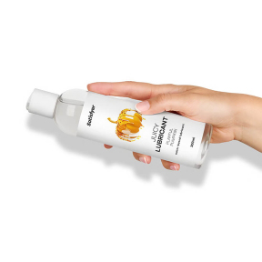 Лубрикант на водній основі Satisfyer Juicy Lubricant Playful Pumpkin, з ароматом гарбуза, кориці та гвоздики, 300 мл 2
