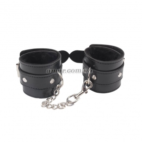 Наручники на карабине «Obey Me Leather Hand Cuffs» 0