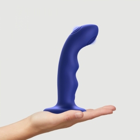 Насадка для страпона с двойной точечной пульсацией Strap-On-Me TAPPING DILDO WAVE – NIGHT BLUE, М 3