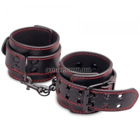 Черные наручники с красной строчкой «Bondage Fetish Pleasure Handcuffs»