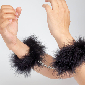 Наручники «Esposas Marabou Azul», з чорним пушком